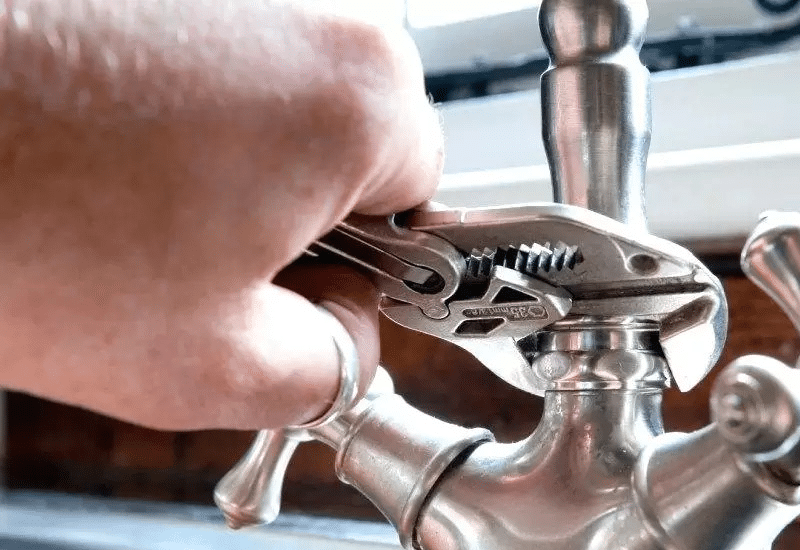 Federal-Way-Replace-Kitchen-Faucet